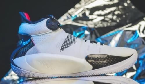 保护性 顶级的舒适体验+无死角的实战性能!可有名无实的它还能叫“音速”吗?