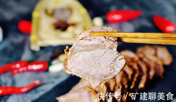 卤肉|做酱牛肉,只需4种调料,牢记关键3步,牛肉酱香红润,酥烂不塞牙