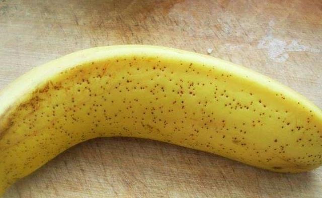 香蕉|怀孕后,孕妈要舍得吃4物,或能促进胎儿发育,预防胎儿畸形