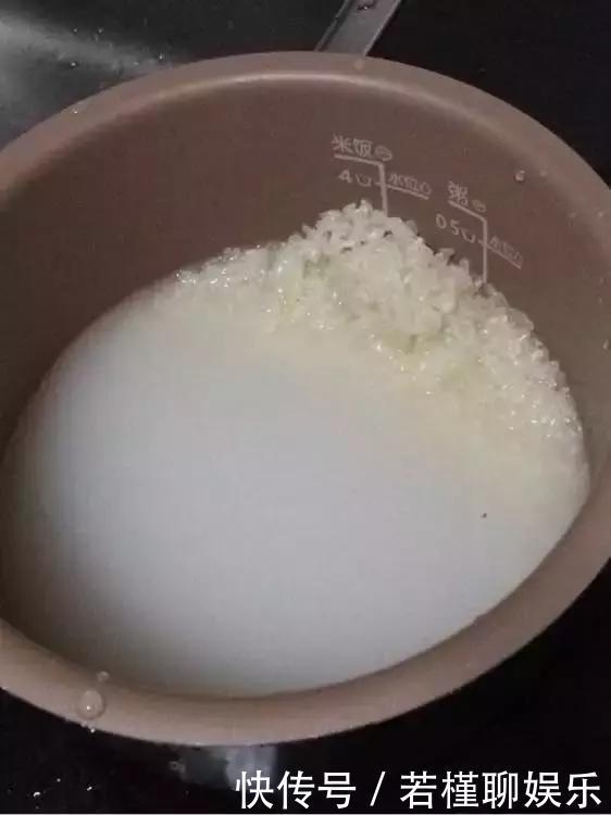 养花|李大爷养花,2种水“浇灌”所有花,1盆比1盆旺,从不买“花肥”