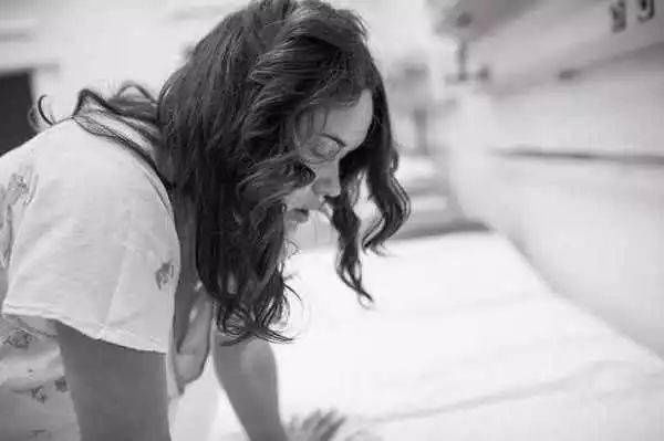 分娩|震撼!实拍产妇分娩全过程,记录新生命诞生的艰辛美好