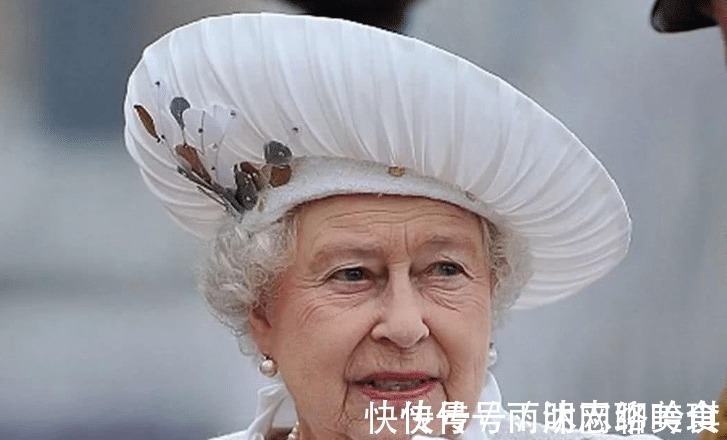 王室|英女王有5千顶帽子，戴安娜帽子戴得最美艳，俩姐妹帽子有点尴尬