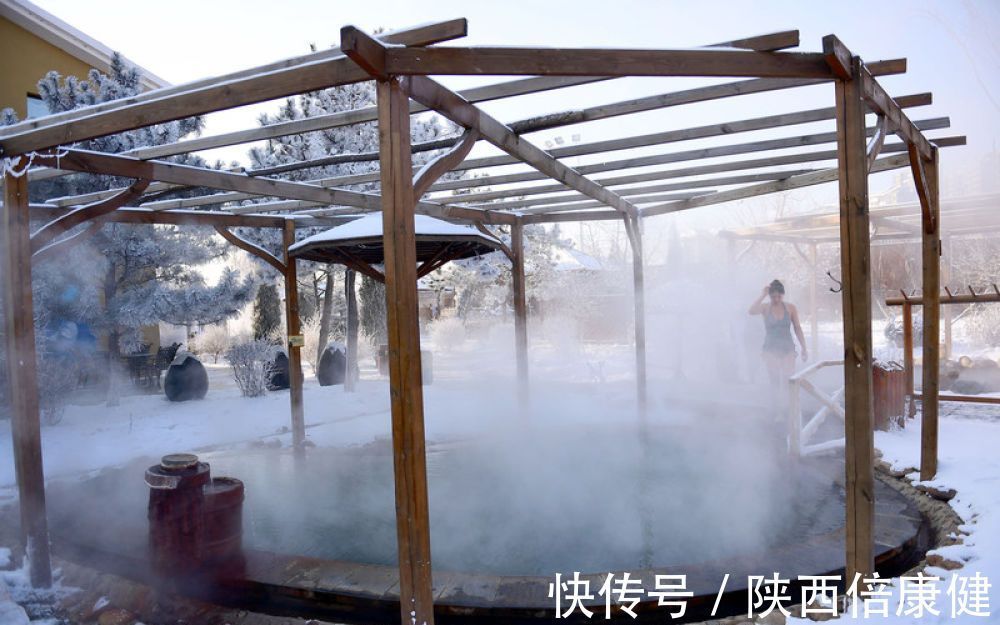 温泉水 冬季护肤,提亮肌肤,改善肌肤暗黄问题!