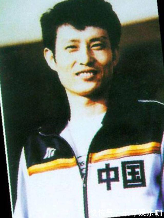 备战|女排功勋主帅,前妻因意外去世,再婚娶女排姑娘,如今生活怎样