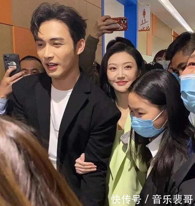 不老女神|还有多少女明星为了变美,而去饮鸩止渴打玻尿酸