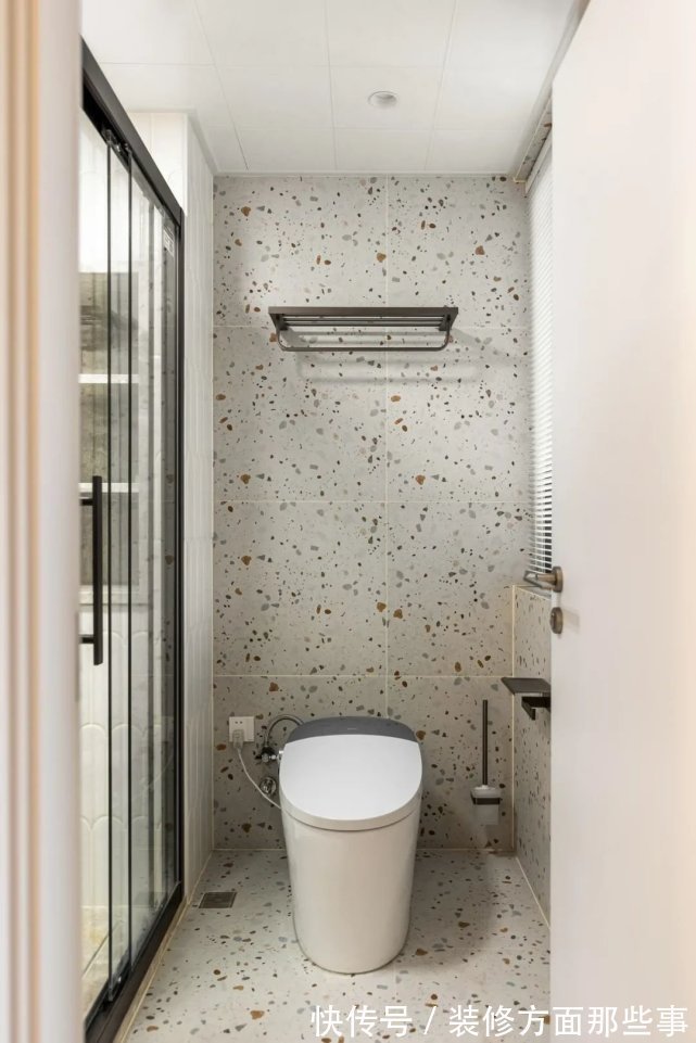 toilet|107㎡现代风,这个春天绝美配色,也太好磕了