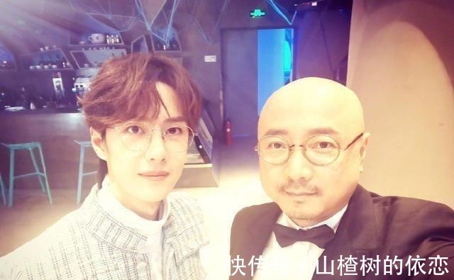 |后台徐峥和王一博相遇,一个是真搞笑,一个是搞笑而不自知!