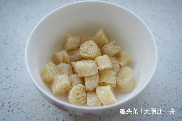 大雨后,别担心菜和肉涨价,多吃这3种食材,价格便宜营养好吃