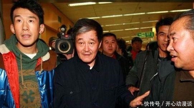 奔跑吧 半夜笑到捶床!这位32岁“东北活宝”,让这档烂综艺又火了