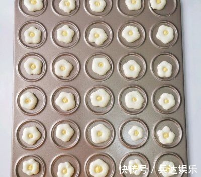 超治愈花朵溶豆你这么做，好吃到停不下来