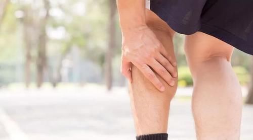 洋葱|甘油三酯的“克星”找到了,不是洋葱,早晚喝一点,血脂慢慢降下来