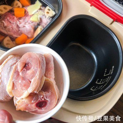 粤式|这样做粤式啫啫煲，比饭店里的还好吃