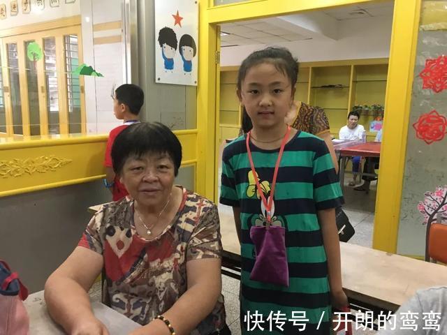 婆婆|越来越多的姥姥上阵带娃,是因为这三个“断层优势”,奶奶不具备