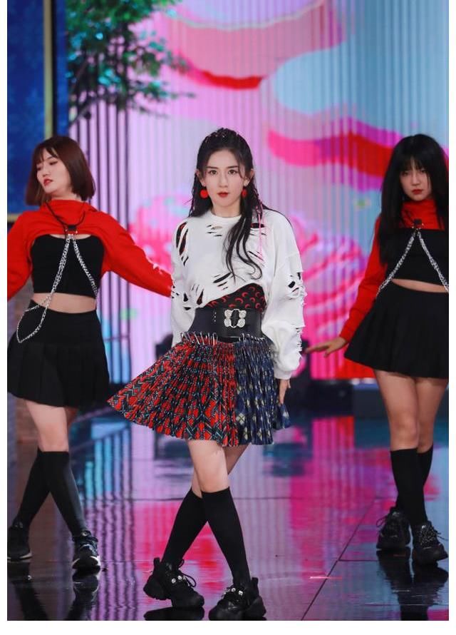 小名|谢娜回归快本状态好，曝光小女儿小名，快乐家族变六人你能接受吗