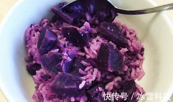 缓解|有妇科炎症的人,晚饭多吃4样食物,缓解子宫红肿,炎症悄悄好转