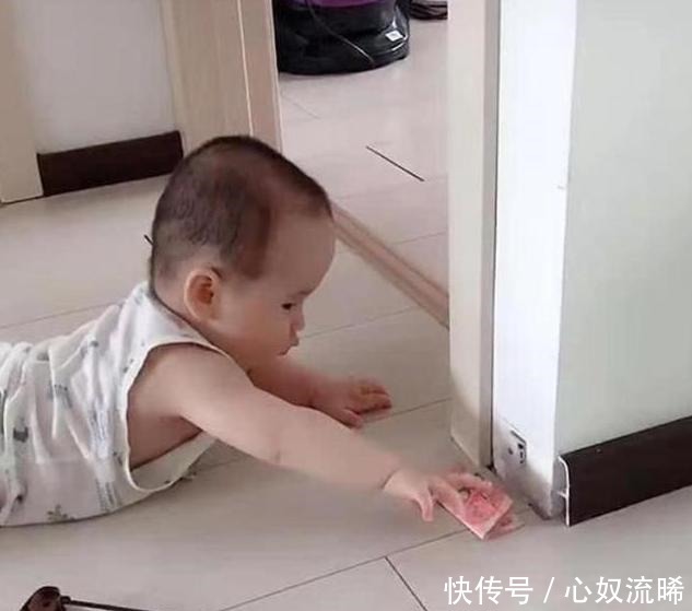 爸爸|女儿不小心翻出爸爸“小金库”,宝妈一旁笑出声,宝爸却笑不出来!