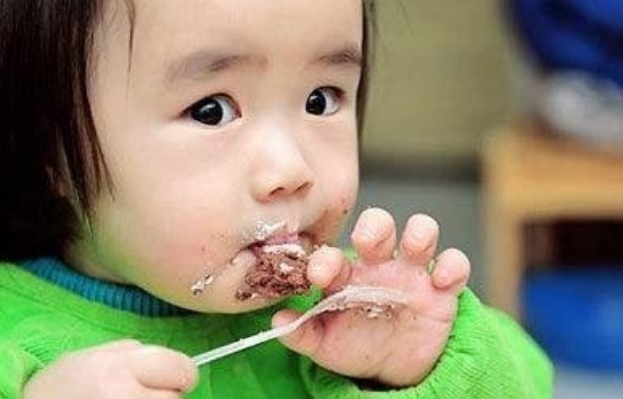 生长发育|妈妈记住宝宝两岁后,要做好五方面,促进宝宝生长发育,别弄错