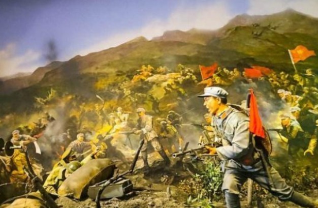 部下|敌人大举进攻,他却忙着给部下升官,每人升两级,结果歼敌3万多