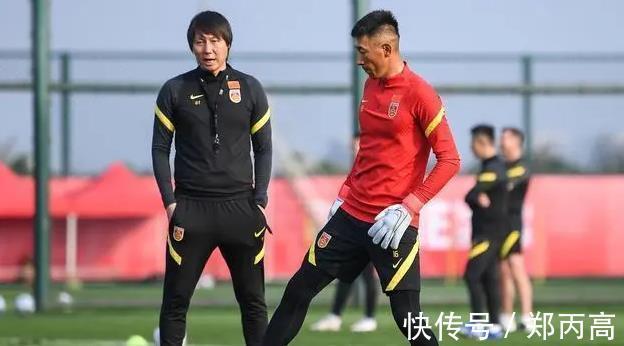 董春雨|再见李铁?权威媒体曝下课时间,两爱将难再入国足,两人迎出头天