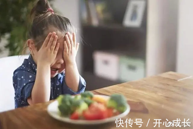 孩子们|孩子缺锌影响智力发育,当他有这些表现时,宝妈该给他补锌了