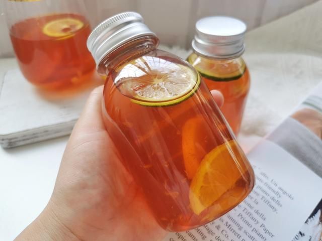 食材|自制夏日饮品，简单又好喝，3种食材煮一煮就可以，清热解暑