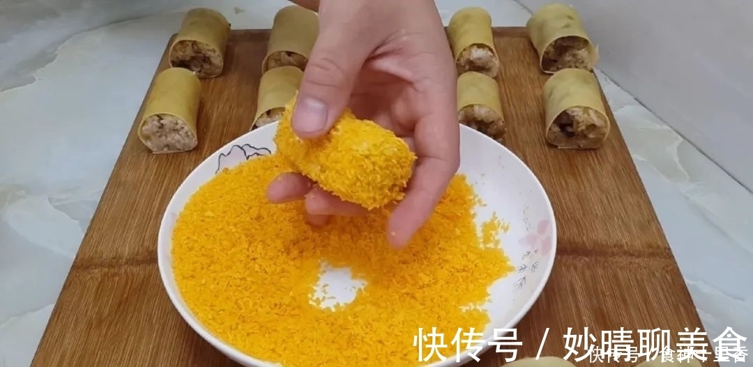 糯米又出新吃法,加2把红枣,个个焦脆又软糯,出锅孩子抢着吃