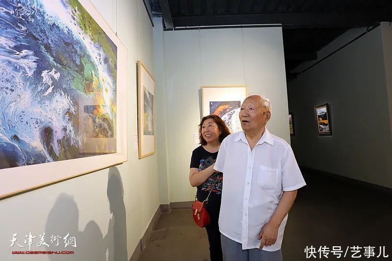 天津长城书画院|意象泼彩 随心运化——“霍然泼彩画展”在天津润松美术馆开幕