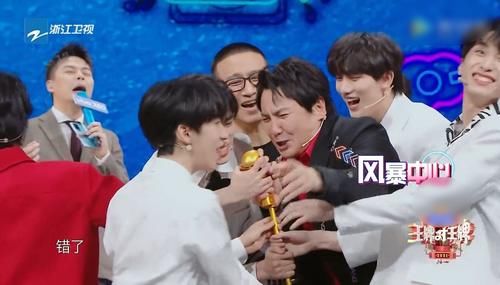 《王牌》节目组没骨气坑自己人，讨好意味太明显，关晓彤或将离开