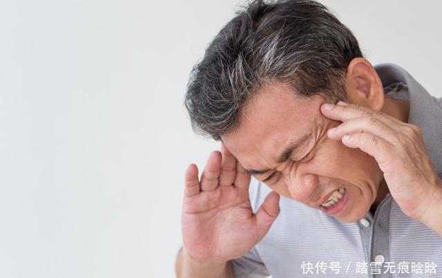 50岁以后,出现4个症状,可能脑梗要发生,提高警惕