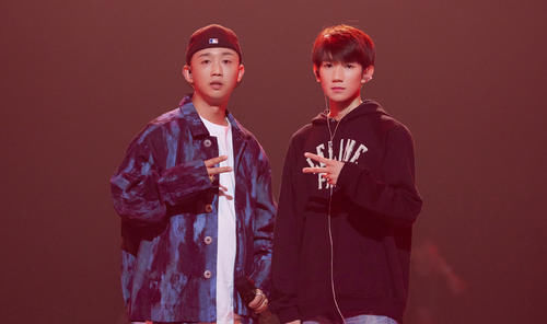 《中国新说唱》举办4季捧红5个冠军，真正走向主流的只有他一人