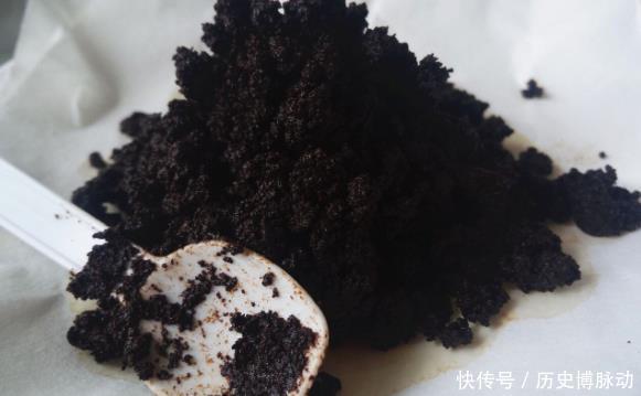 预警:家里养花,将这3样“废品”扔掉就是在扔钱