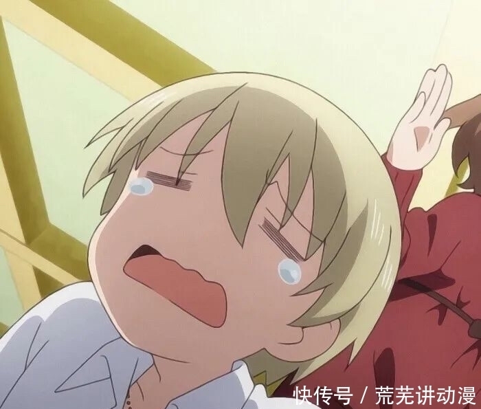 优质动漫情头:柳垂青芽,青绿一洒间,眸下乱花,芬芳,迷人泪眼。