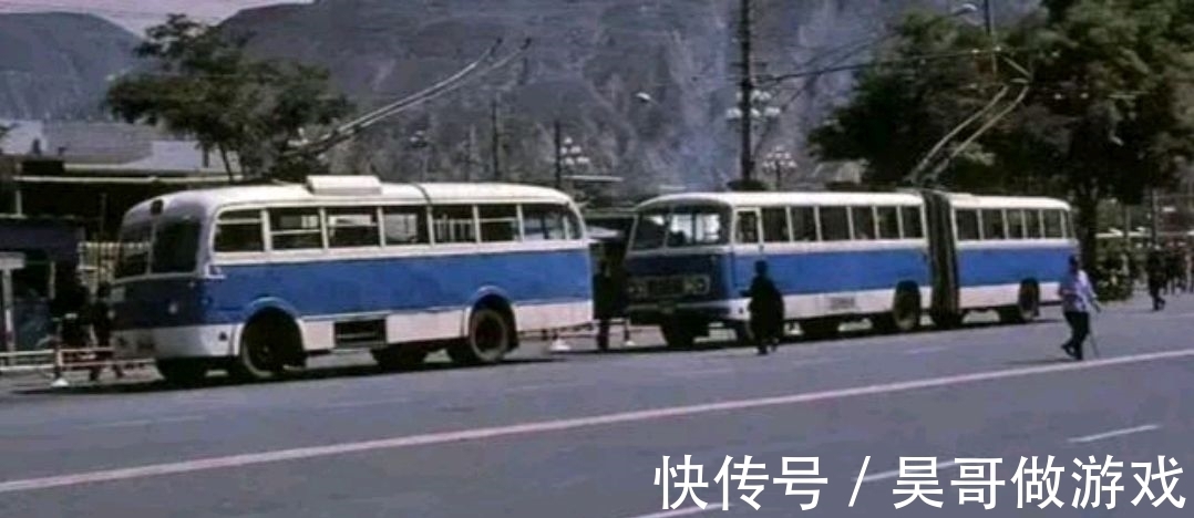 老照片|甘肃兰州老照片：80年代白塔山、中山桥、天水路，看看是什么样子