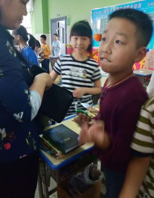 亲爱的|以下4种孩子是老师最“讨厌”的,很可能会连累孩子,愿你不是