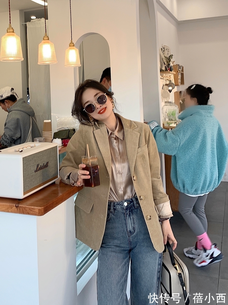 one|早秋怎么穿才有品味?小众而轻奢的“牛仔裤”搭配,送给迷茫的你