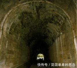 城门|多疑的朱元璋死后留下悬念, 13座城门同时出殡, 真身葬于何处!