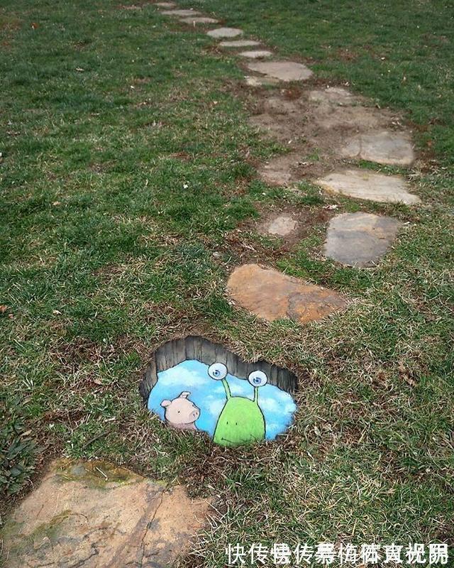 密歇根州!他用粉笔在街边“乱涂乱画”,吸引了百万粉丝,网友:能多来点吗