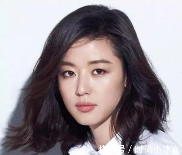 三七偏分 脸圆的女生要学会拒绝留中分,难看显脸大,这5种发型才适合你