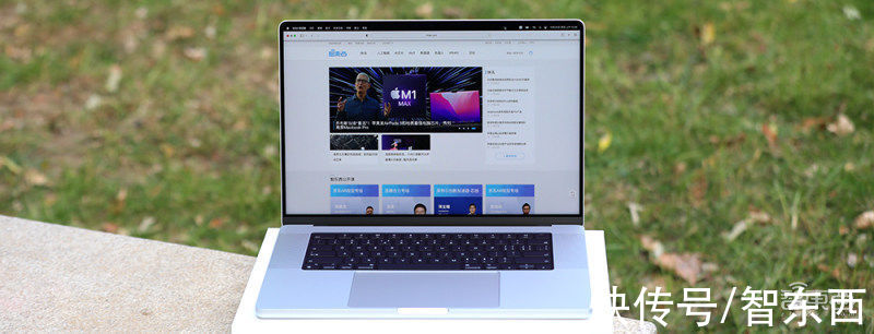 英特尔|MacBook Pro 16首发体验！内外脱胎换骨的性能怪兽