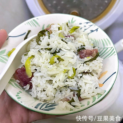 腊肠|这道家常菜腊肠菜饭，小白也能变大厨