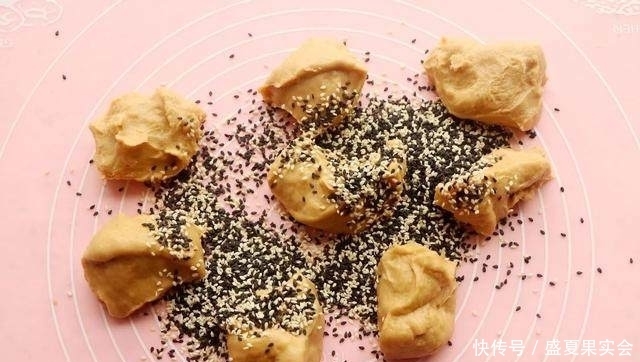 手机|看手机就可以啃得很享受的一款面包,约吗?