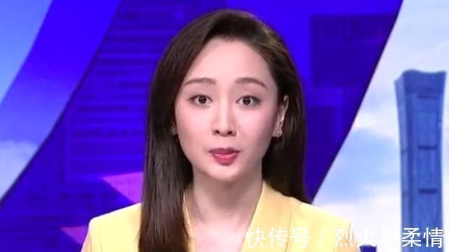 央视《第一时间》出现新面孔,主持效果自然流畅,颜值为她加分