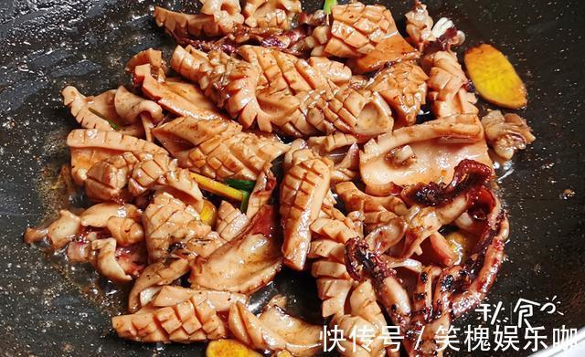 洋葱|干鱿鱼这样做真“鲜”做法技巧全公开,一次做一大盘,下饭又解馋