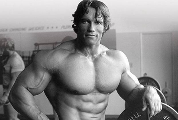 健美|肌肉中看不顶用?施瓦辛格曾作出回应,气力不是终极指标