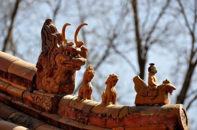 斗拱!古代建筑的檐子下面,竟藏有谜一样的“角”神,这是怎么一回事