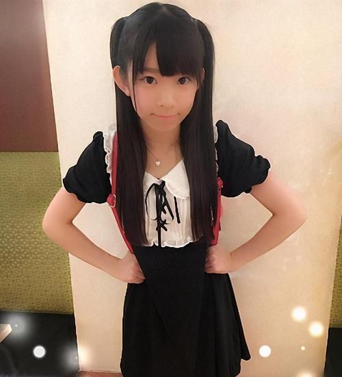 初潮|不到十岁的小女孩第一次来月经,如何防止孩子性早熟?