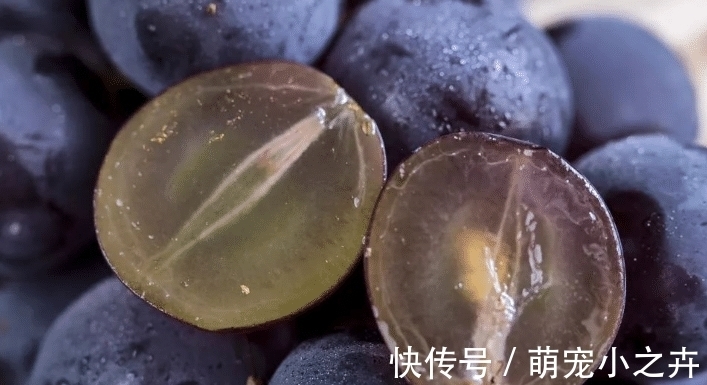 果农|吃葡萄时，用盐还是面粉洗好？果农：错，该这样洗，吃着才放心