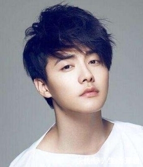 下巴|耐看的女生脸上都有这四个特征,很少有女生有第三个