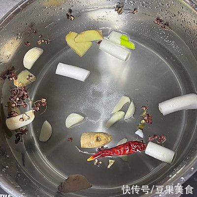 淀粉酶|简单快手又下饭的萝卜排骨汤吃起来那叫一个香