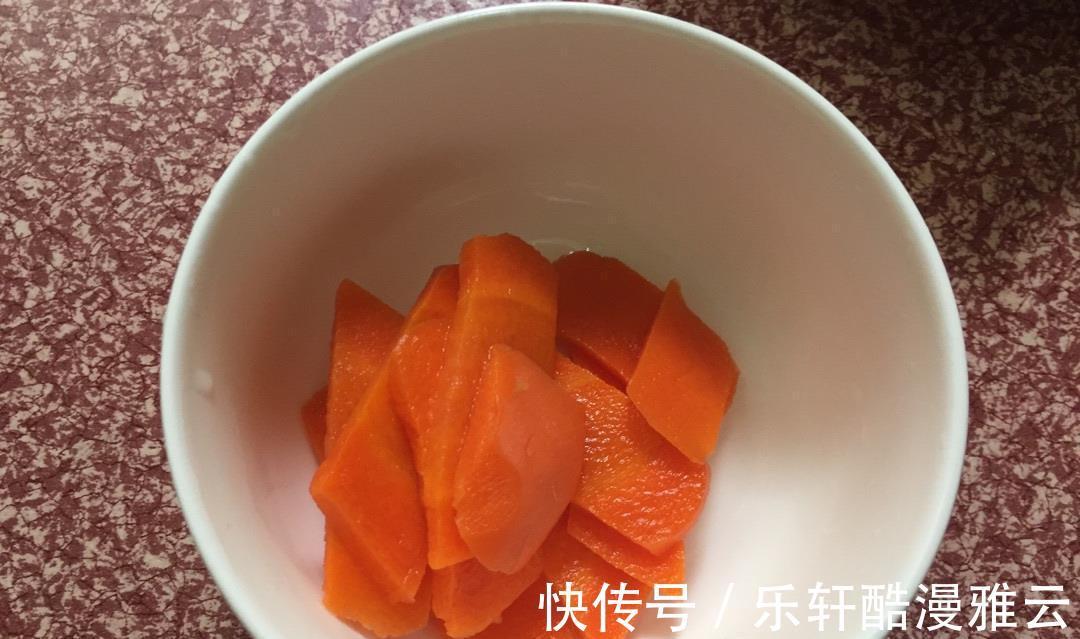 胡萝卜片|八月到了，这蔬菜遇见别错过，和鸡蛋是绝配，香嫩入味特下饭